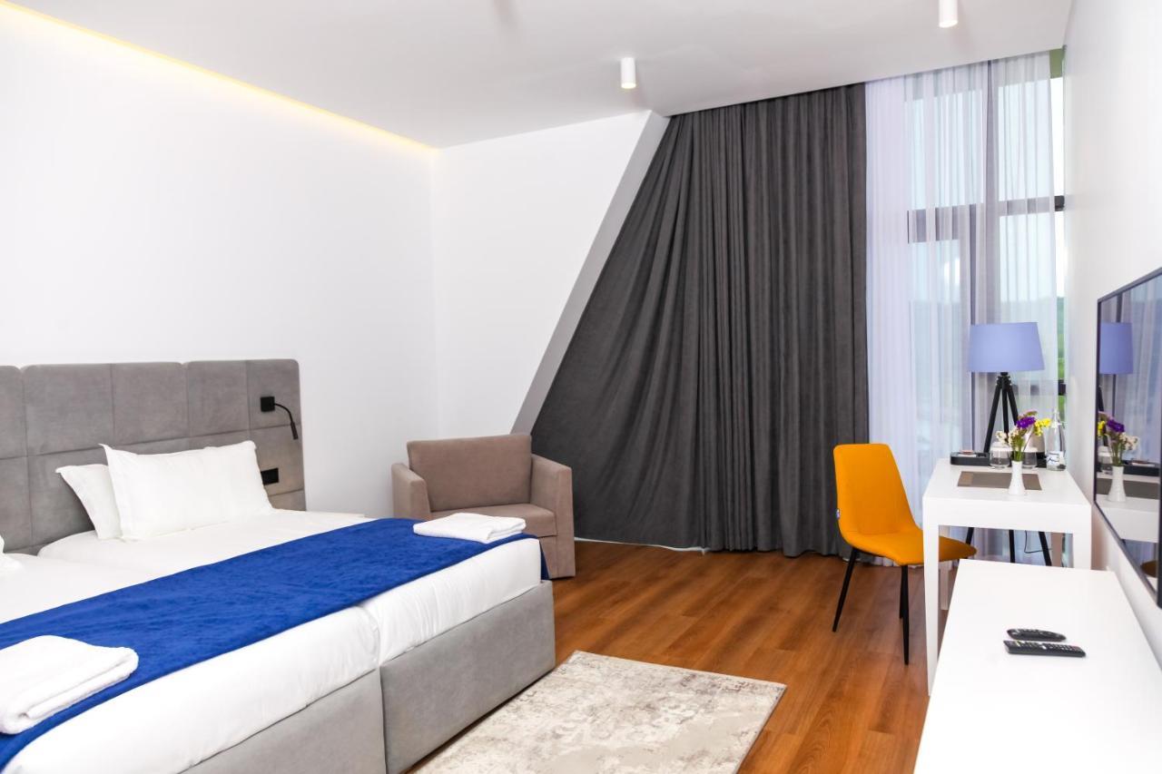 N Hotel By Noshi Rinas Bagian luar foto