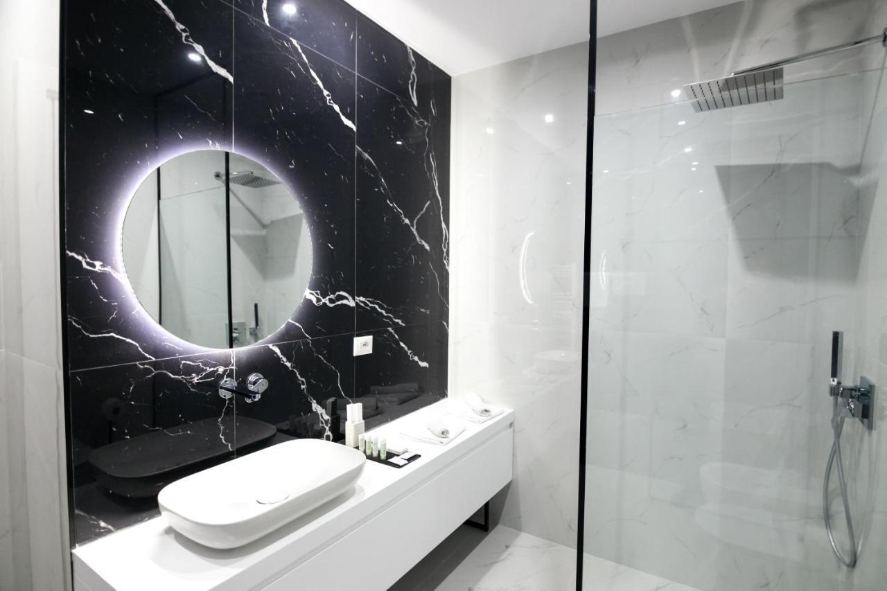 N Hotel By Noshi Rinas Bagian luar foto